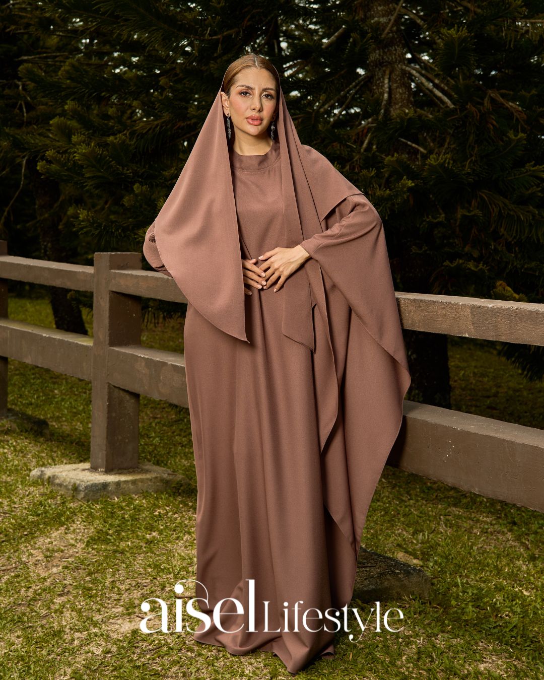 Superstar Dress - Light Brown